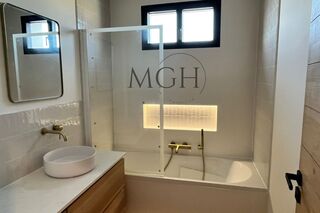 SALLE_DE_BAINS_1ER_ETAGE.jpg